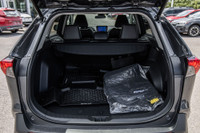 Nouvel Arrivage! La Toyota RAV4 XLE 2023 automatique est un VUS compact polyvalent, idéal pour les c... (image 9)