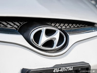 2016 Hyundai Veloster - One-Owner - Accident-Free - Sliver on Black Interior - Loaded With Navi, Bac... (image 8)