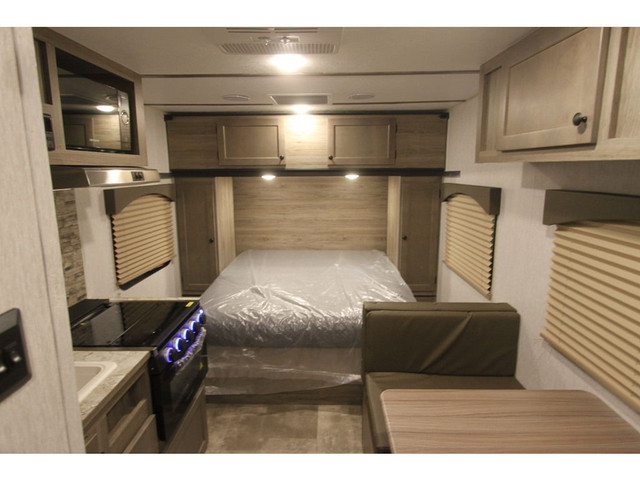  2023 Sunset Park RV Sun-Lite 18RD 2023 SUPER PROMOTION ROULOTTE in Travel Trailers & Campers in Laval / North Shore - Image 3