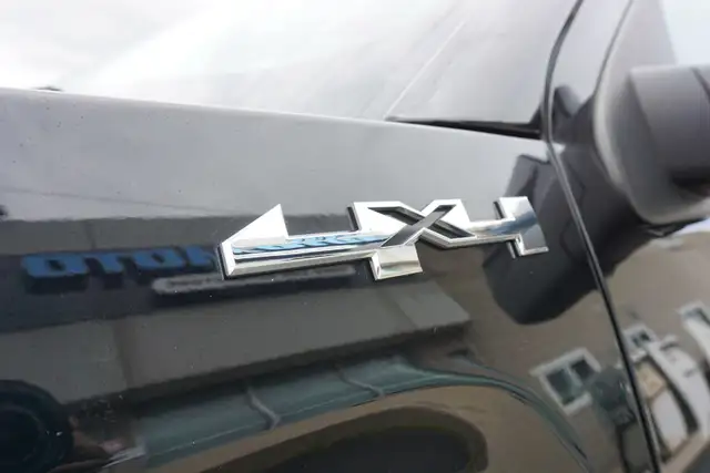 2017 GMC Sierra 1500 in Cars & Trucks in Oakville / Halton Region - Image 34