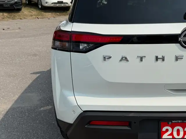 2022 Nissan Pathfinder S in Cars & Trucks in Oshawa / Durham Region - Image 15