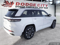 This Jeep Grand Cherokee delivers a Regular Unleaded V-6 3.6 L/220 engine powering this Automatic tr... (image 5)