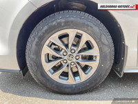 Engine: Gas/Electric 4cyl 2.5L L/100Km City: 6.8 L/100Km Hwy: 6.6 Safety Equipment Electronic Stabil... (image 8)