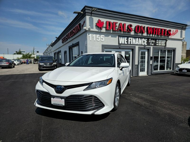 2019 Toyota Camry Hybrid LE CVT in Cars & Trucks in Oakville / Halton Region - Image 3