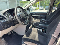 Le Dodge Grand Caravan SE 2018 est la minifourgonnette ideale pour les familles a la recherche de co... (image 9)