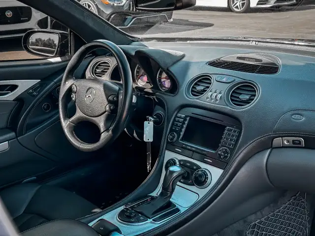 2005 Mercedes-Benz SL-Class in Cars & Trucks in Edmonton - Image 30