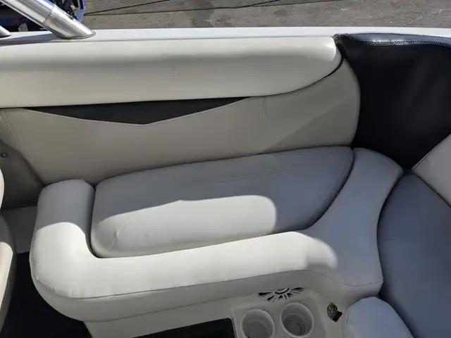 2007 Tige Boats 20V Surf Boat FINANCING AVAILABLE in Powerboats & Motorboats in Saskatoon - Image 15