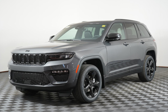 2024 Jeep Grand Cherokee LIMITED in Cars & Trucks in Grande Prairie