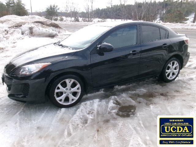 2013 Mazda Mazda3 GS-SKY in Cars & Trucks in Muskoka