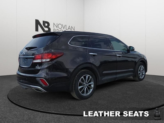 2017 Hyundai Santa Fe XL Luxury with 6 Seats in Cars & Trucks in Lloydminster - Image 4