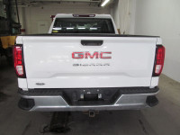 Built to be better, our 2023 GMC Sierra 1500 Pro Crew Cab 4X4 boasts rewarding strength and style in... (image 2)