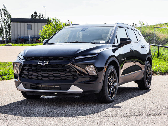 2025 Chevrolet Blazer LT in Cars & Trucks in Strathcona County - Image 4