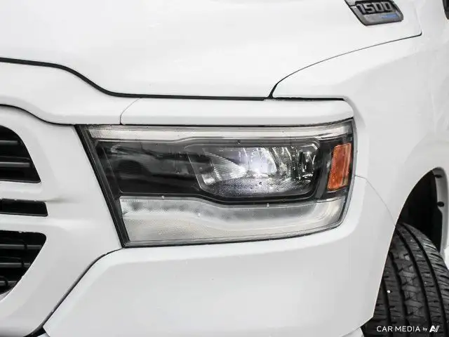 2024 Ram 1500 Sport | LOW KMS | NO ACCIDENTS in Cars & Trucks in Hamilton - Image 13