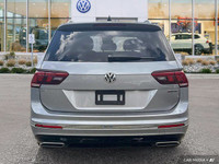 This Volkswagen Tiguan boasts a Intercooled Turbo Regular Unleaded I-4 2.0 L/121 engine powering thi... (image 3)