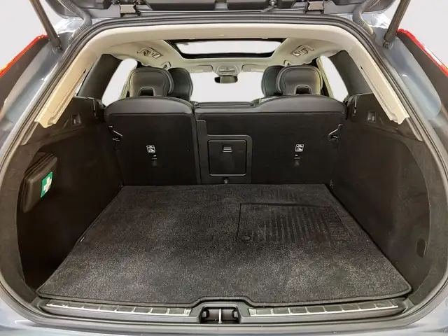 2024 Volvo XC60 B5 PLUS DARK CUIR TOIT PANO NAV 4RM in Cars & Trucks in Laval / North Shore - Image 15
