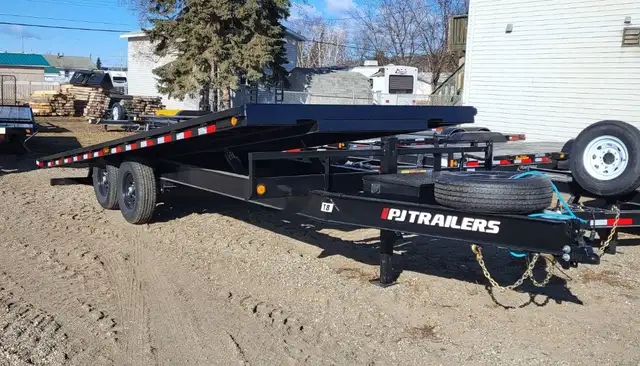 22ft Deck-over Tilt 16,000lb GVWR in Cargo & Utility Trailers in Fort St. John - Image 4