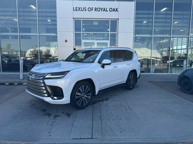 2022 Lexus LX 600 LUXURY PACKAGE / 7 PASSENGER / 3.5L TWIN TURBO in Cars & Trucks in Calgary