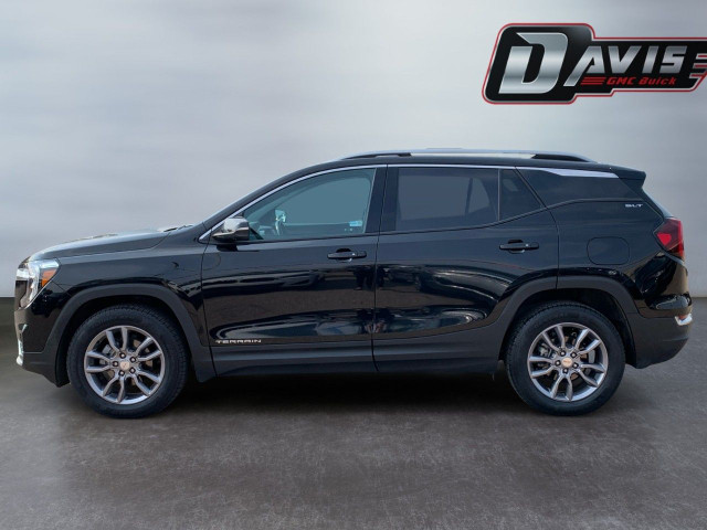 2022 GMC Terrain in Cars & Trucks in Medicine Hat - Image 2