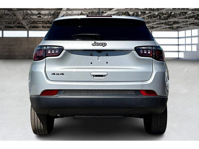 2025 Jeep Compass Latitude Lux in Cars & Trucks in Mississauga / Peel Region - Image 4