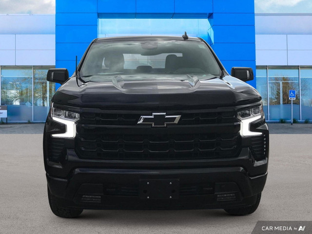 2024 Chevrolet Silverado 1500 RST 5.3L V8 | Z71 Package | Safety in Cars & Trucks in Winnipeg - Image 4