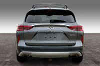 2.0 L 4 Cyl Engine Vehicle Options: Panoramic Roof, Blind Spot Monitoring, Lane Control, Apple Or An... (image 3)