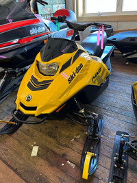 2024 Ski-Doo Youth MXZ 200