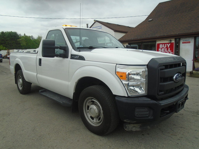 2016 Ford F-250 2WD Reg Cab 137 XL in Cars & Trucks in St. Catharines - Image 3