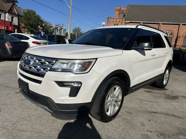 2018 Ford Explorer XLT in Cars & Trucks in Hamilton