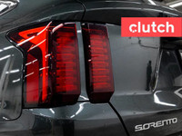 1 OWNER / Front Heated Seats, Climate Control, Dual Zone Front Climate Control and more! Clutch is t... (image 9)