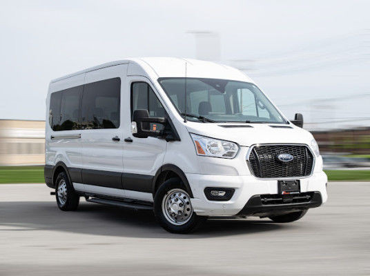 2022 Ford Transit T-350 148" LOW ROOF|AWD|13 PASSENGER|BACKUP|CL in Cars & Trucks in City of Toronto