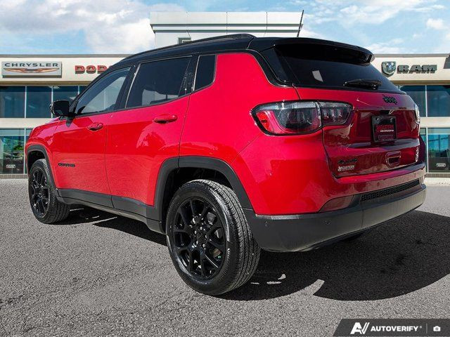 2024 Jeep Compass Altitude | Sunroof | Leather | 360 Camera in Cars & Trucks in Winnipeg - Image 3