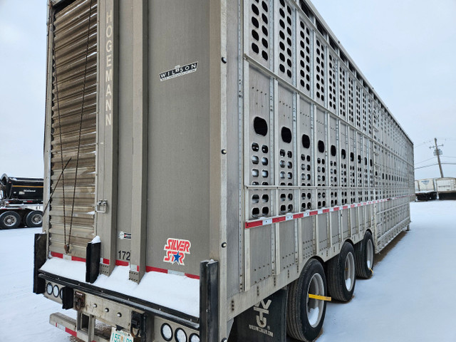 Wilson cattle liner in Farming Equipment in Portage la Prairie - Image 2