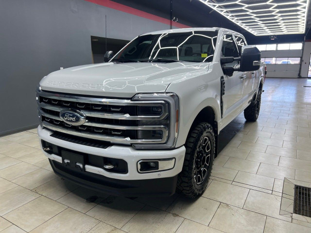 2023 Ford Super Duty F-350 SRW in Cars & Trucks in Edmonton - Image 4