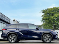 Toyota Highlander XLE AWD - 8 Passenger - Blue Exterior on Black Interior - Carfax Verified - No Acc... (image 5)