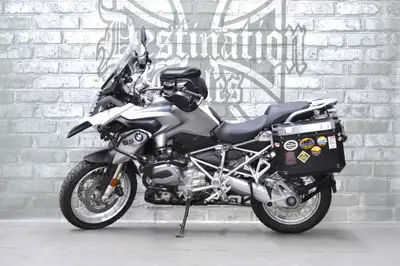 2014 BMW R1200GS for sale! This one is loaded up with nice options and ready to head to the Yukon to...