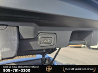 Ontario vehicle with Lot of Options! Call (905) 791-3300 - Black Leather/ Leatherette interior, - Na... (image 8)