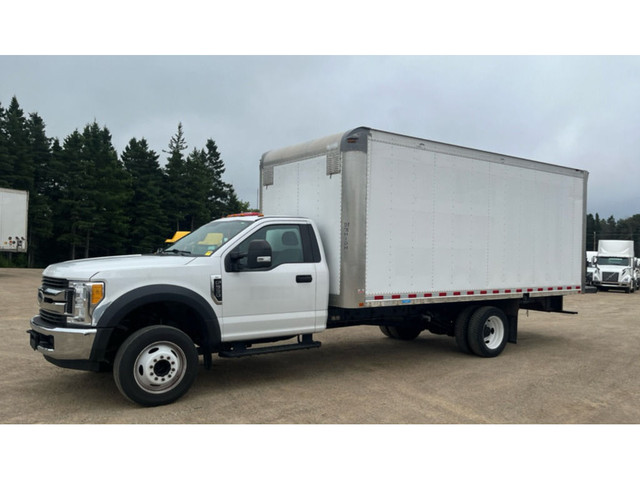 2017 Ford F-550 F-550 - 18Ft x 96\" x 86\" Box + SideDoor - Gaso in Cars & Trucks in City of Toronto - Image 2