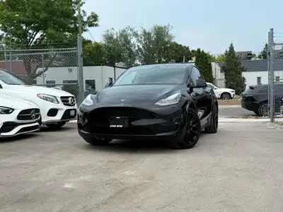 This beautiful 2022 Tesla Model Y Features: Navigation, Rearview Camera, Full Self Driving, Long Ran...