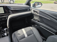 Black Artificial Leather, 18" Alloy Wheels, 6 Speakers, ABS brakes, Air Conditioning, Alloy wheels,... (image 9)