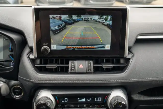 2024 Toyota RAV4 Hybrid XLE dans Autos et camions dans Ville d’Edmonton - Image 23