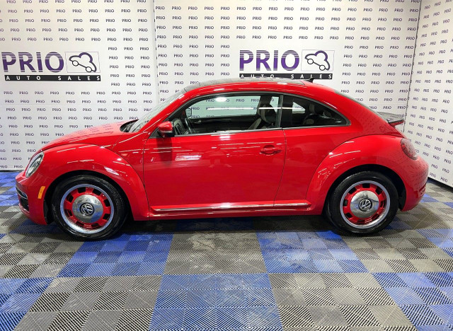2018 Volkswagen Beetle in Cars & Trucks in Ottawa - Image 2