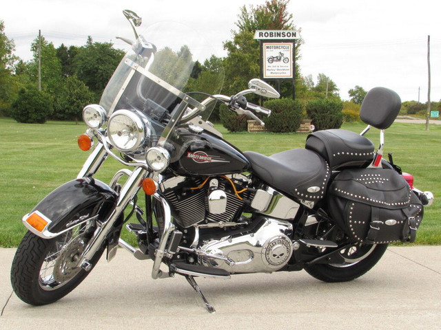 2006 Harley-Davidson FLSTC Heritage Softail Classic Vance and Hi in Street, Cruisers & Choppers in Leamington - Image 3