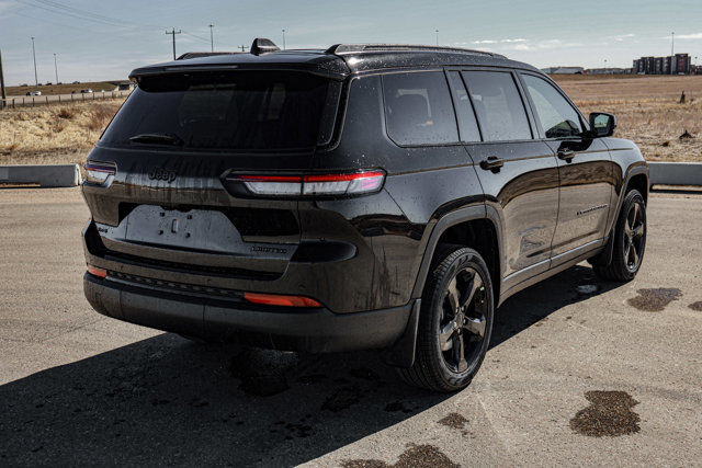  2024 Jeep Grand Cherokee L Limited in Cars & Trucks in Strathcona County - Image 3