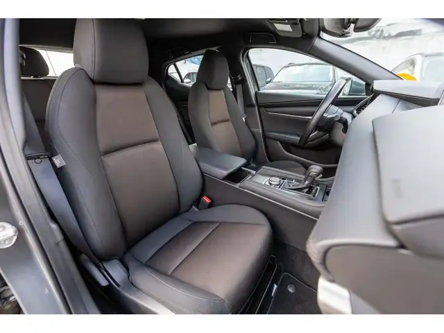 2023 Mazda Mazda3 Sport GX | HTD SEATS | CARPLAY | ONE OWNER CLE in Cars & Trucks in Winnipeg - Image 9