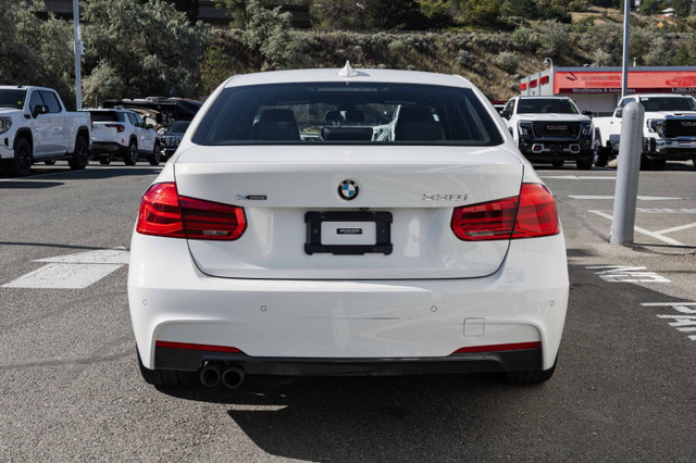2018 BMW 3 Series 330i XDRIVE 2.0L Twin-Turbo, M-Sport Edition,  in Cars & Trucks in Kamloops - Image 4