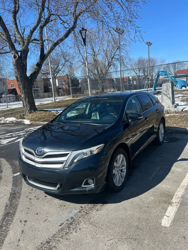 2014 Toyota Venza Limited in Cars & Trucks in City of Montréal