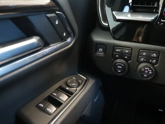 2025 Chevrolet Silverado 1500 LT Trail Boss in Cars & Trucks in Lloydminster - Image 15