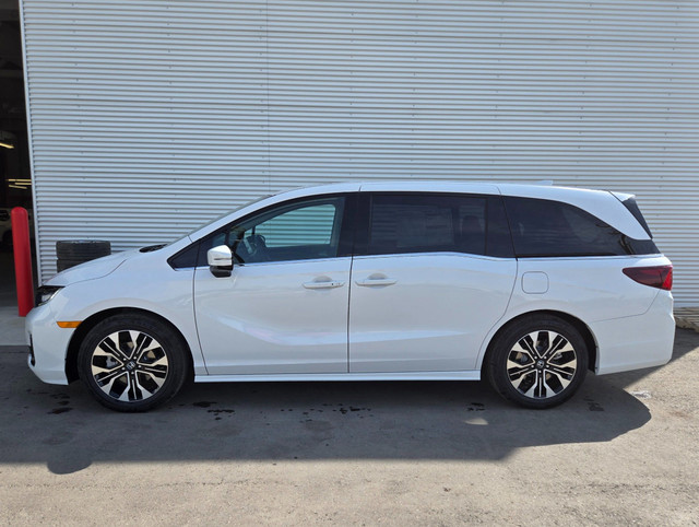 2025 Honda Odyssey Touring **POWER LIFTGATE AND SIDE DOORS**M... in Cars & Trucks in Grande Prairie - Image 3