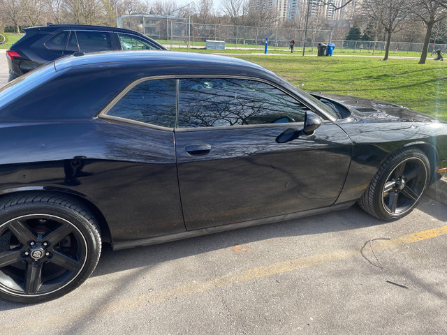 2013 Dodge Challenger SXT in Cars & Trucks in City of Toronto - Image 2