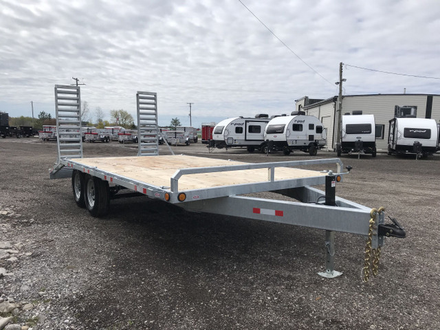 2024 BEARCO BEAVERTAIL DECKOVER-STEEL TANDEM AXLE ACTION SERIES  in Cargo & Utility Trailers in Hamilton - Image 3